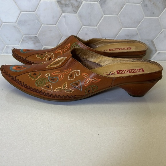 PIKOLINOS Brown Embroidered Mules - Picture 4 of 10